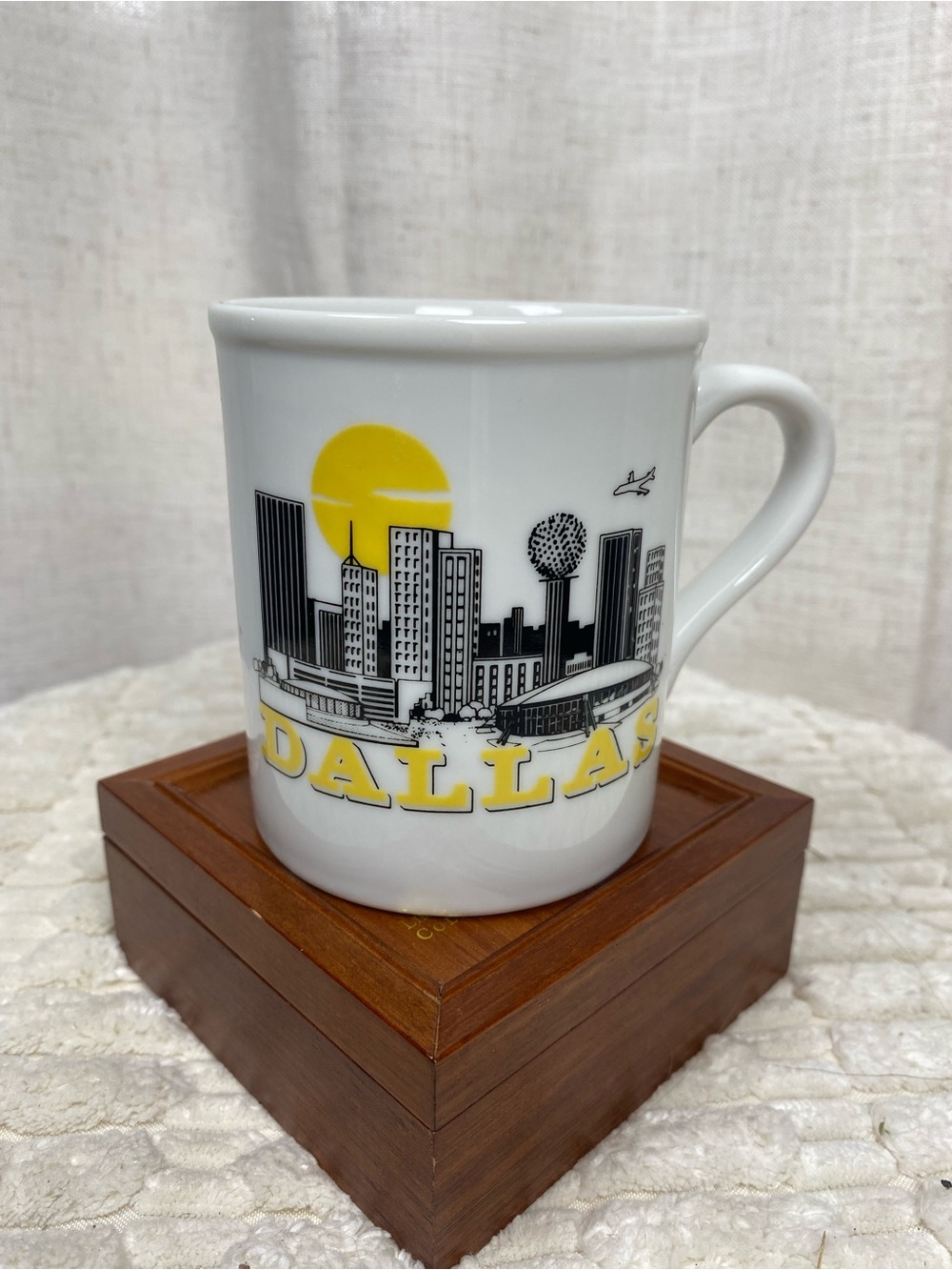 Vintage Dallas Texas Skyline Souvenir Coffee Mug Yellow Sun Reunion Tower Retro